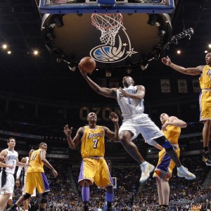 开云平台-胜负天平之上，当詹姆斯连败与尤文帅位动摇共同叩问领袖之困，败局与帅位，当詹姆斯与尤文共陷领袖两难